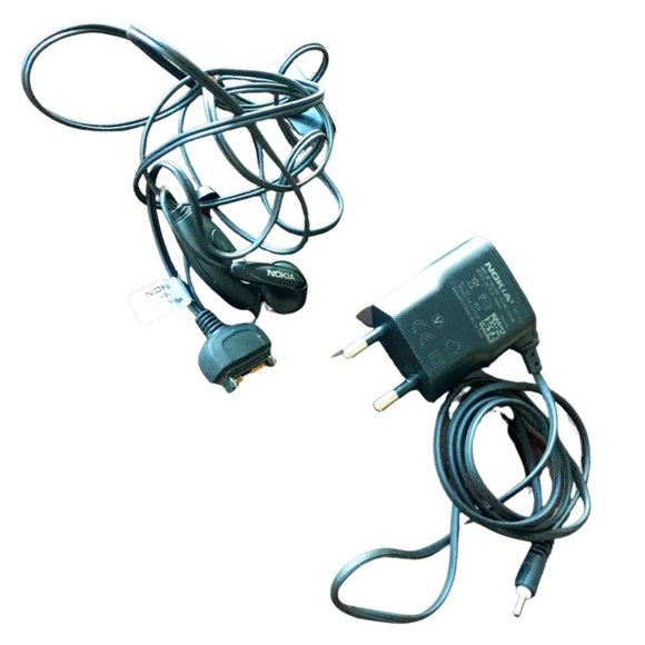 🌸4/$20🌸Nokia HS-5 headset and Euro charger - Picture 2 of 11